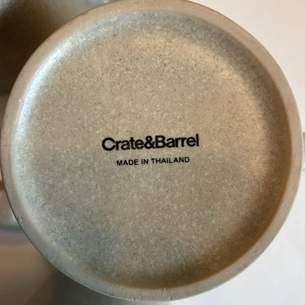 Crate & Barrel Set of 4 Stoneware Coffee Mugs Cups Sand Tan